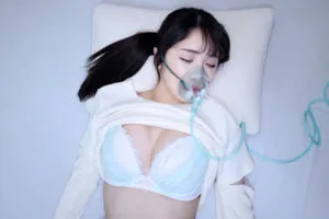 ankk124/クズ医者が巨乳な女性患者を眠らせている間に好き放題して中出しする鬼畜エロ動画【小野坂ゆいか】